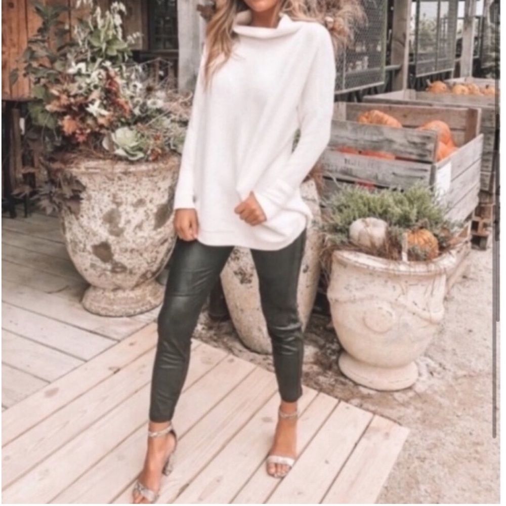 NEW Free People Ottoman Slouchy Tunic Sweater - Picture 2 of 8